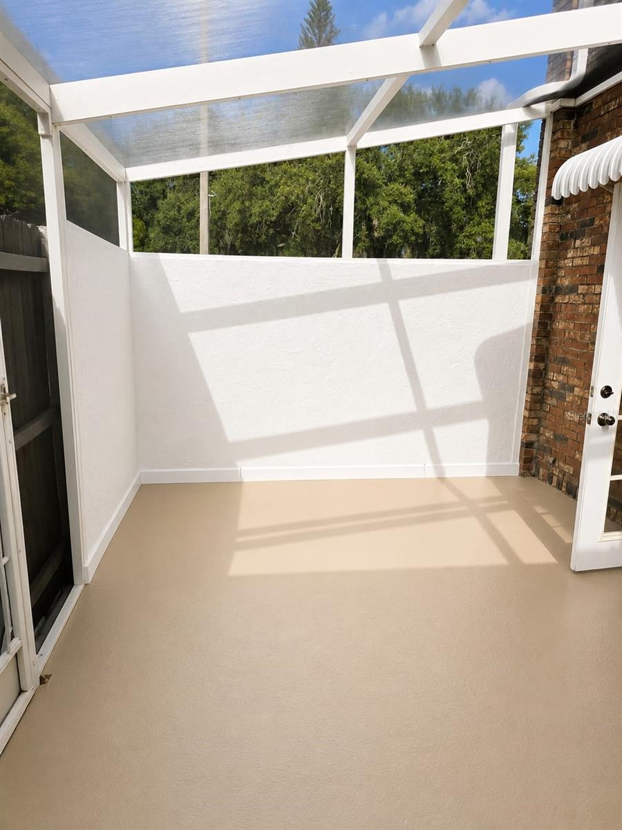 ROYAL CRESCENT CONDO - Residential Lease