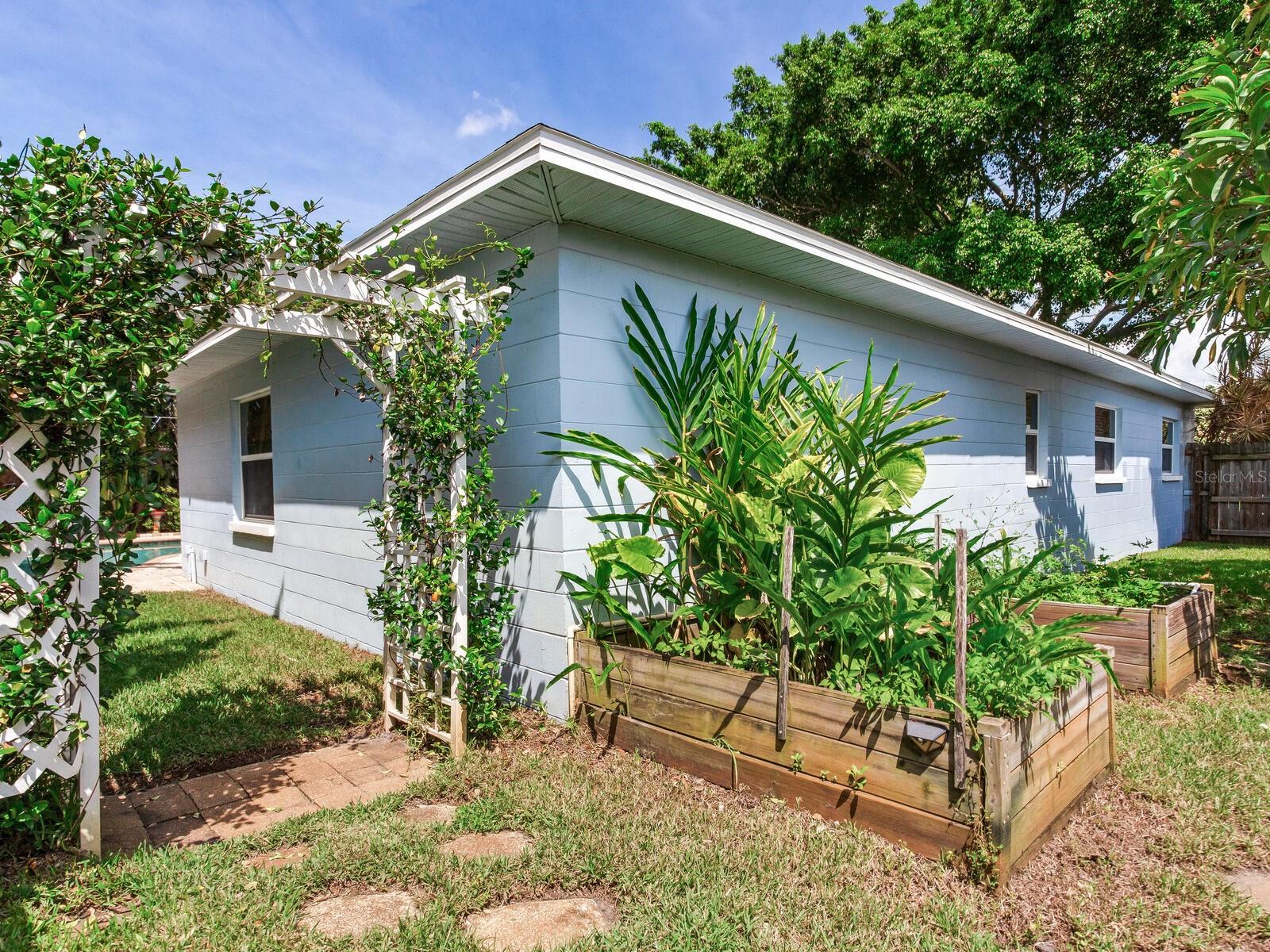 SIRMONS ESTATES - Residential