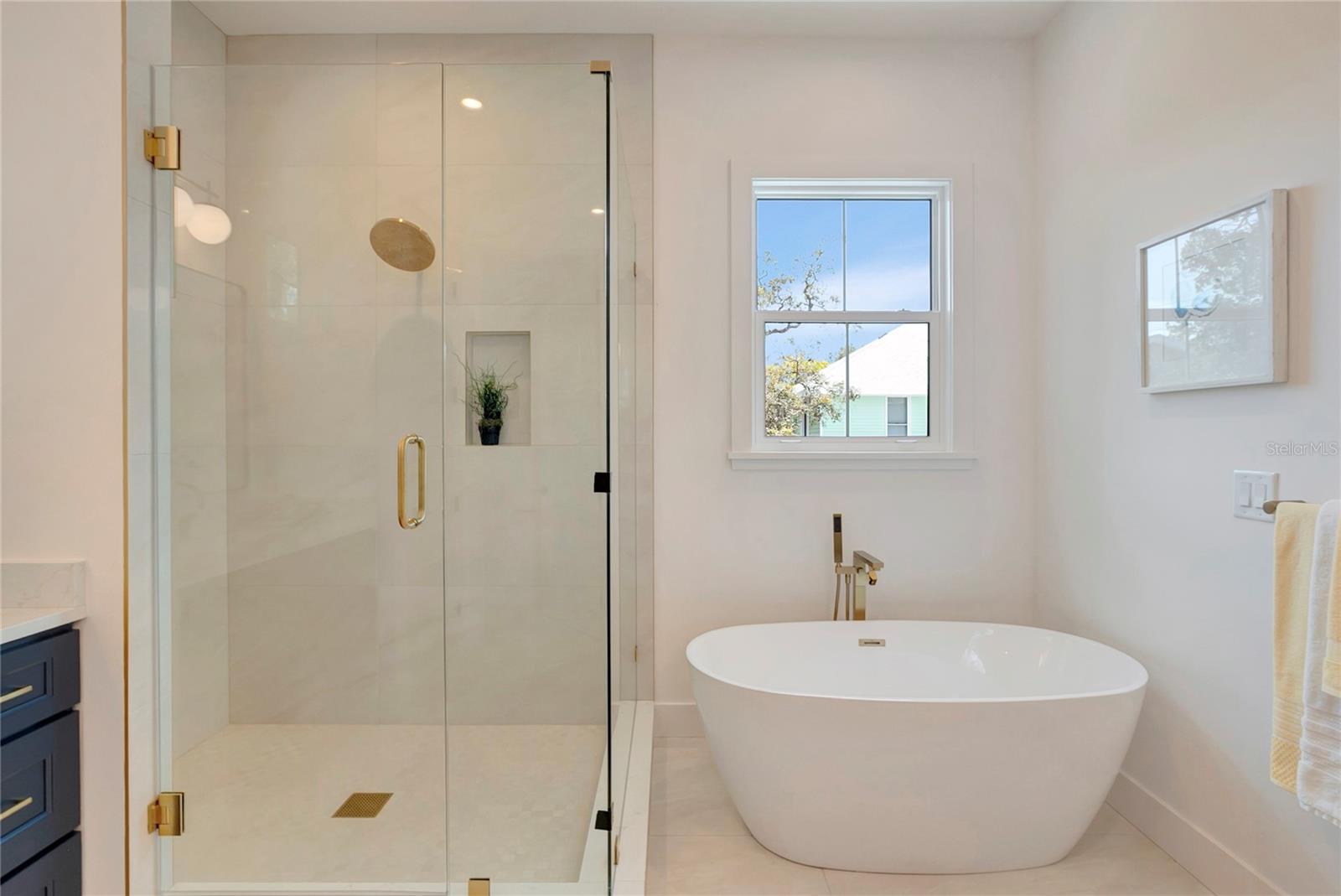 OAKELLARS - Residential