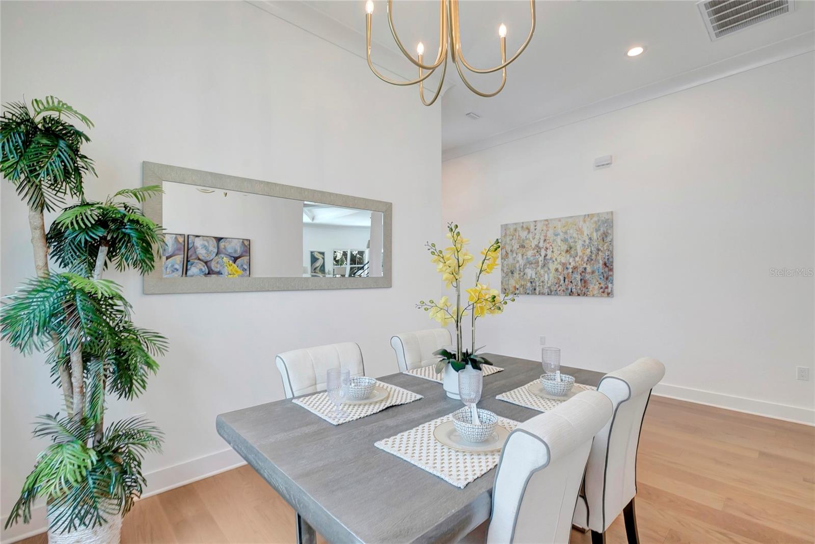 OAKELLARS - Residential