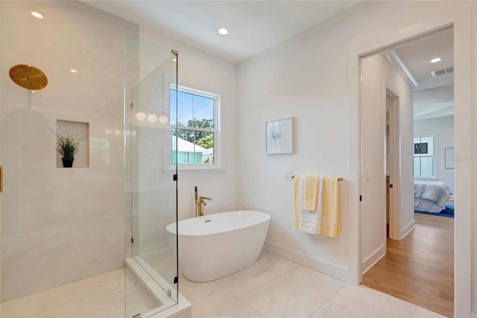 OAKELLARS - Residential