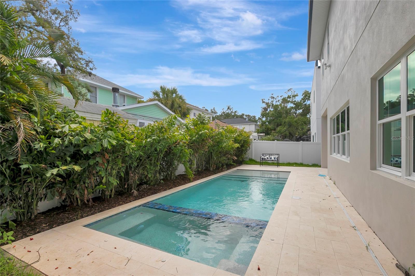 OAKELLARS - Residential