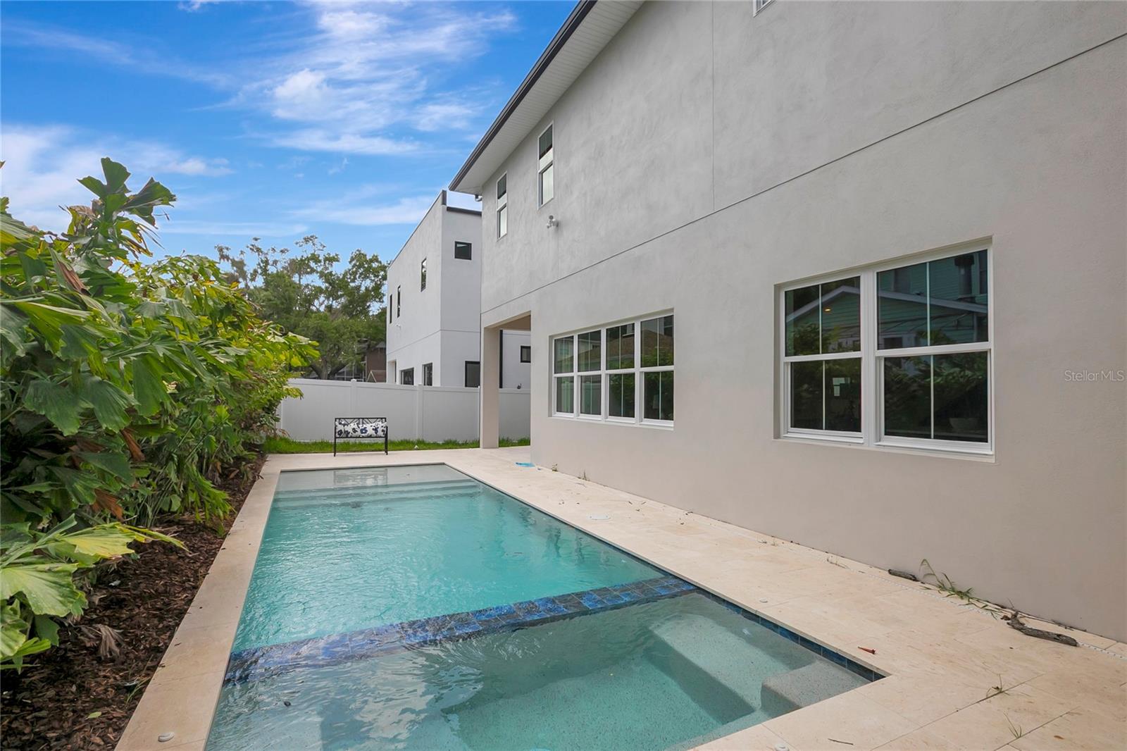OAKELLARS - Residential