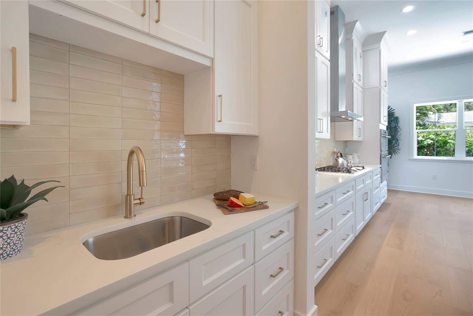 OAKELLARS - Residential