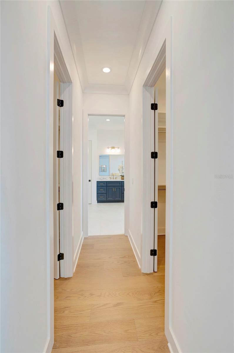 OAKELLARS - Residential