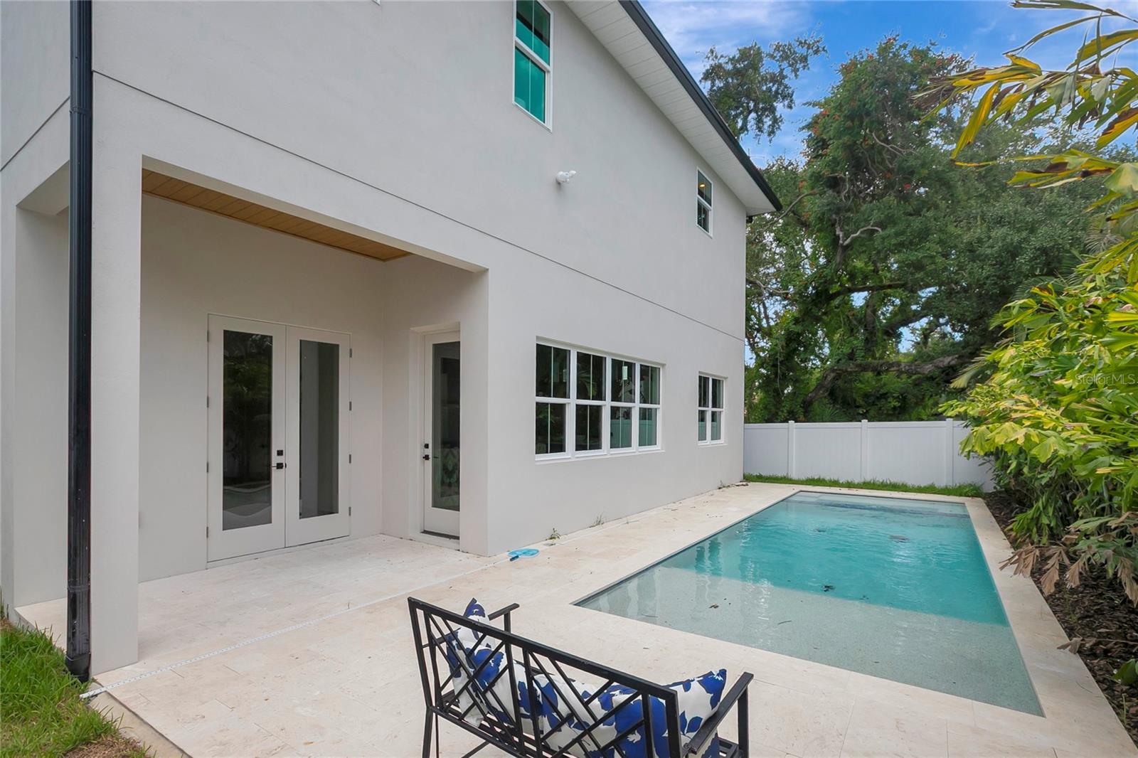 OAKELLARS - Residential