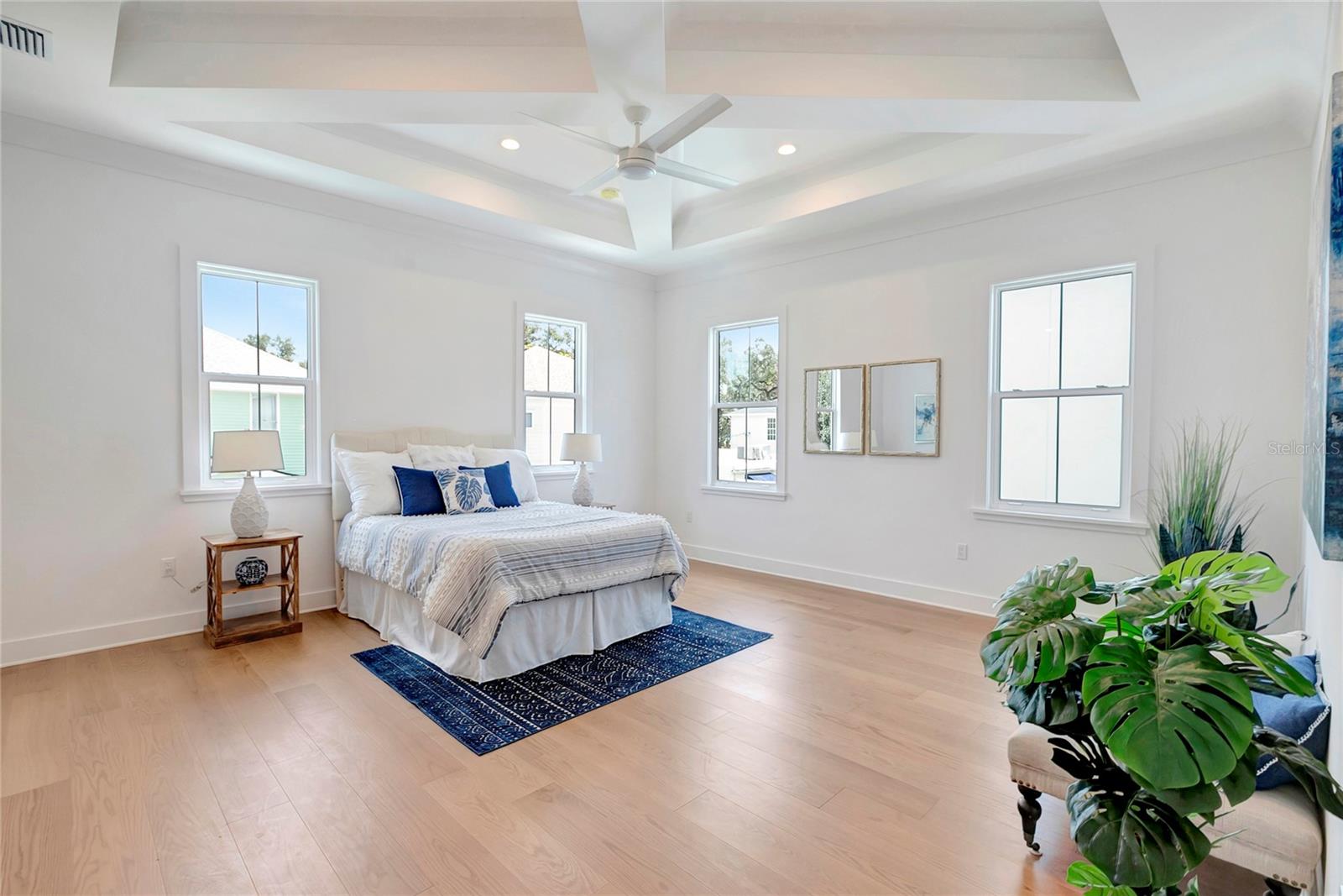 OAKELLARS - Residential