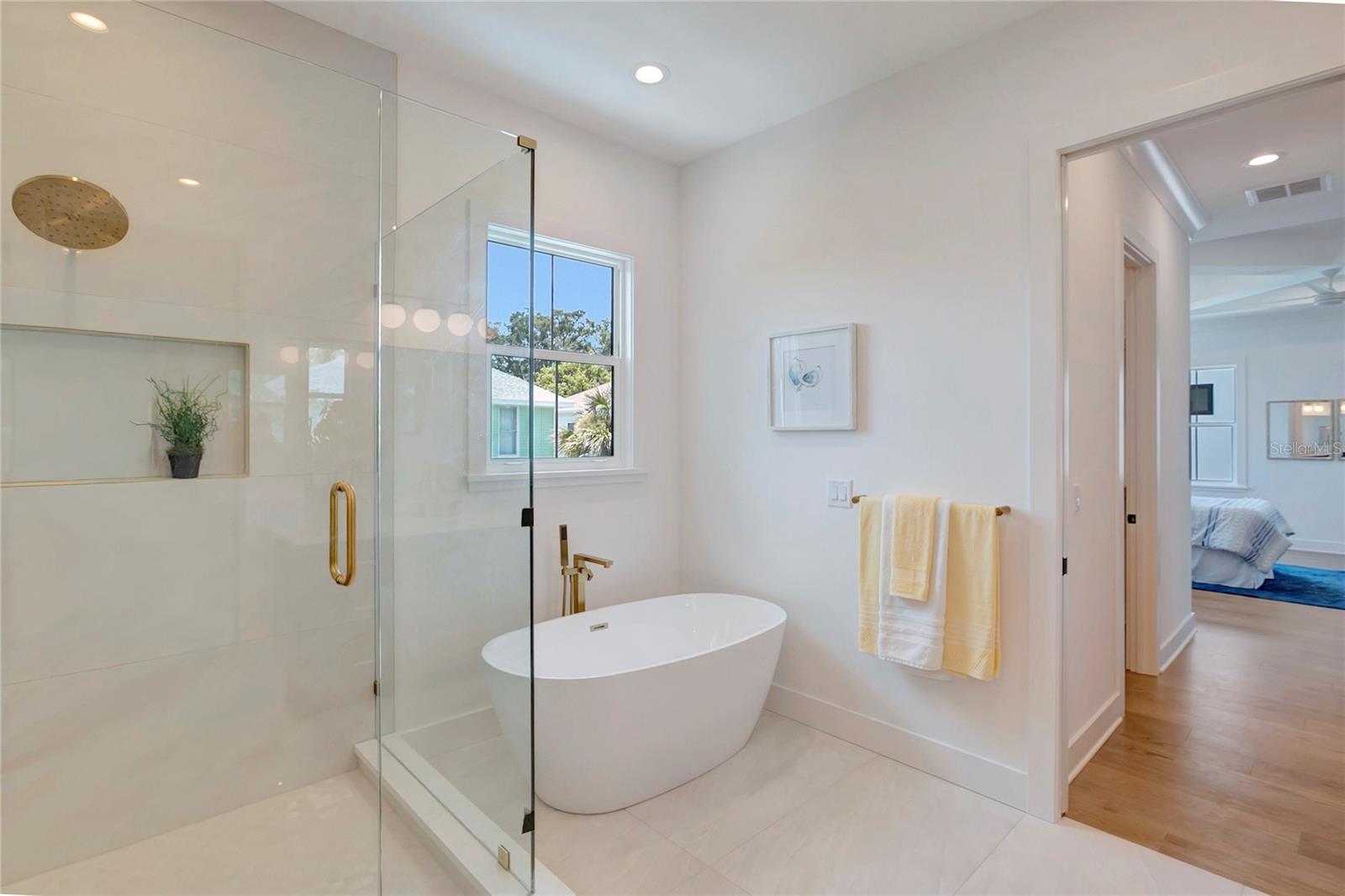 OAKELLARS - Residential