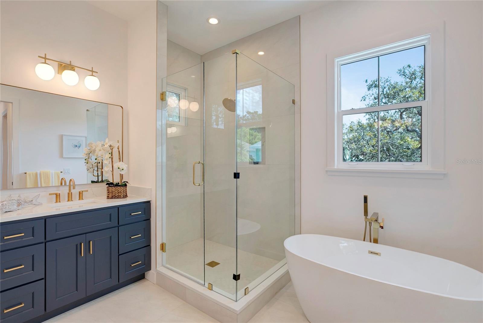 OAKELLARS - Residential