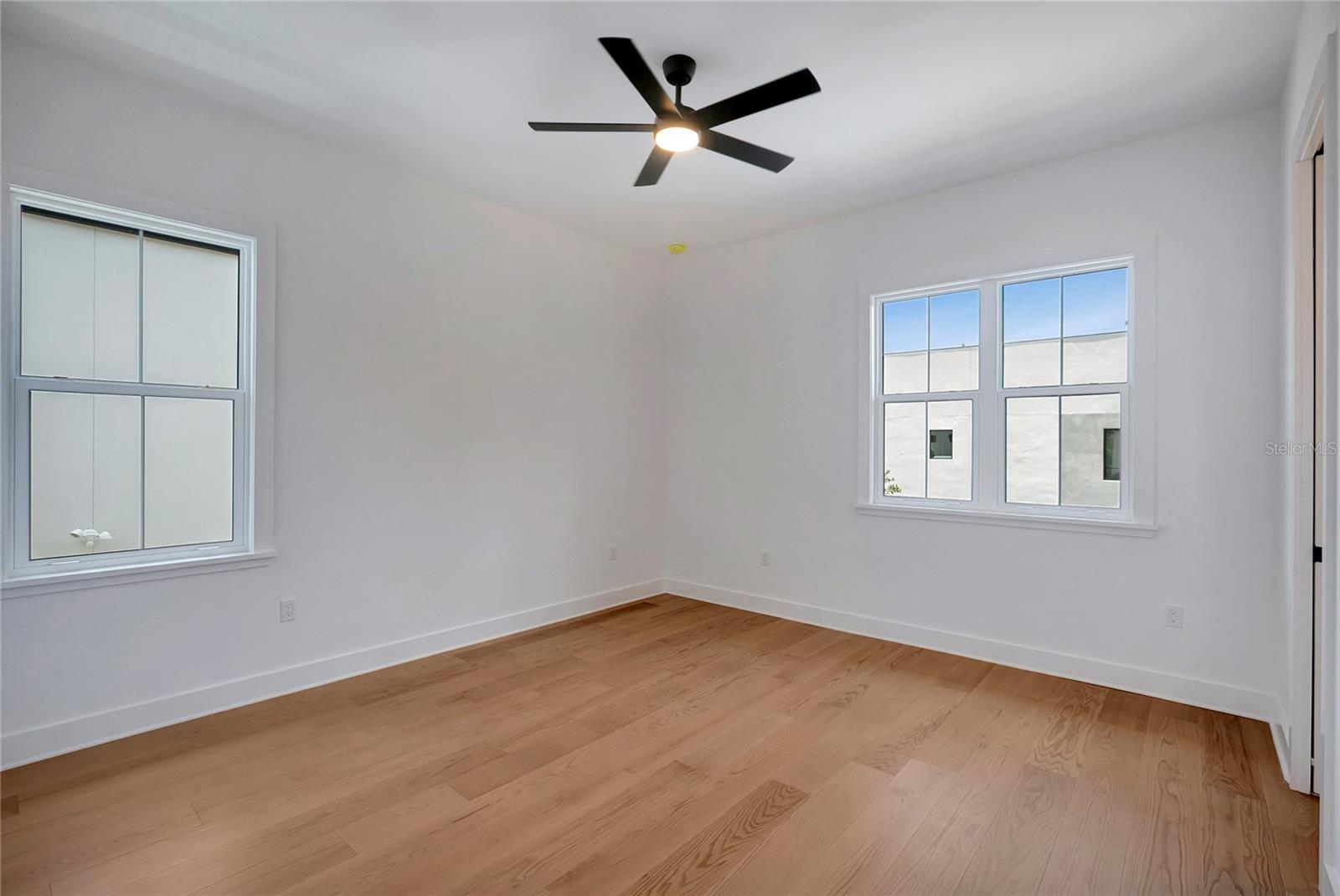 OAKELLARS - Residential