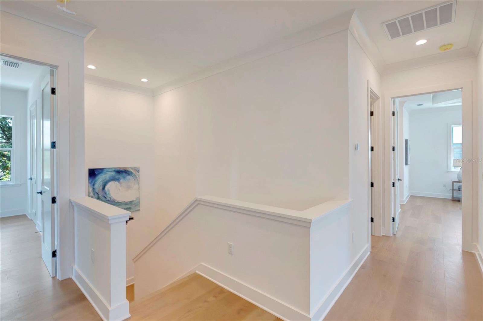OAKELLARS - Residential