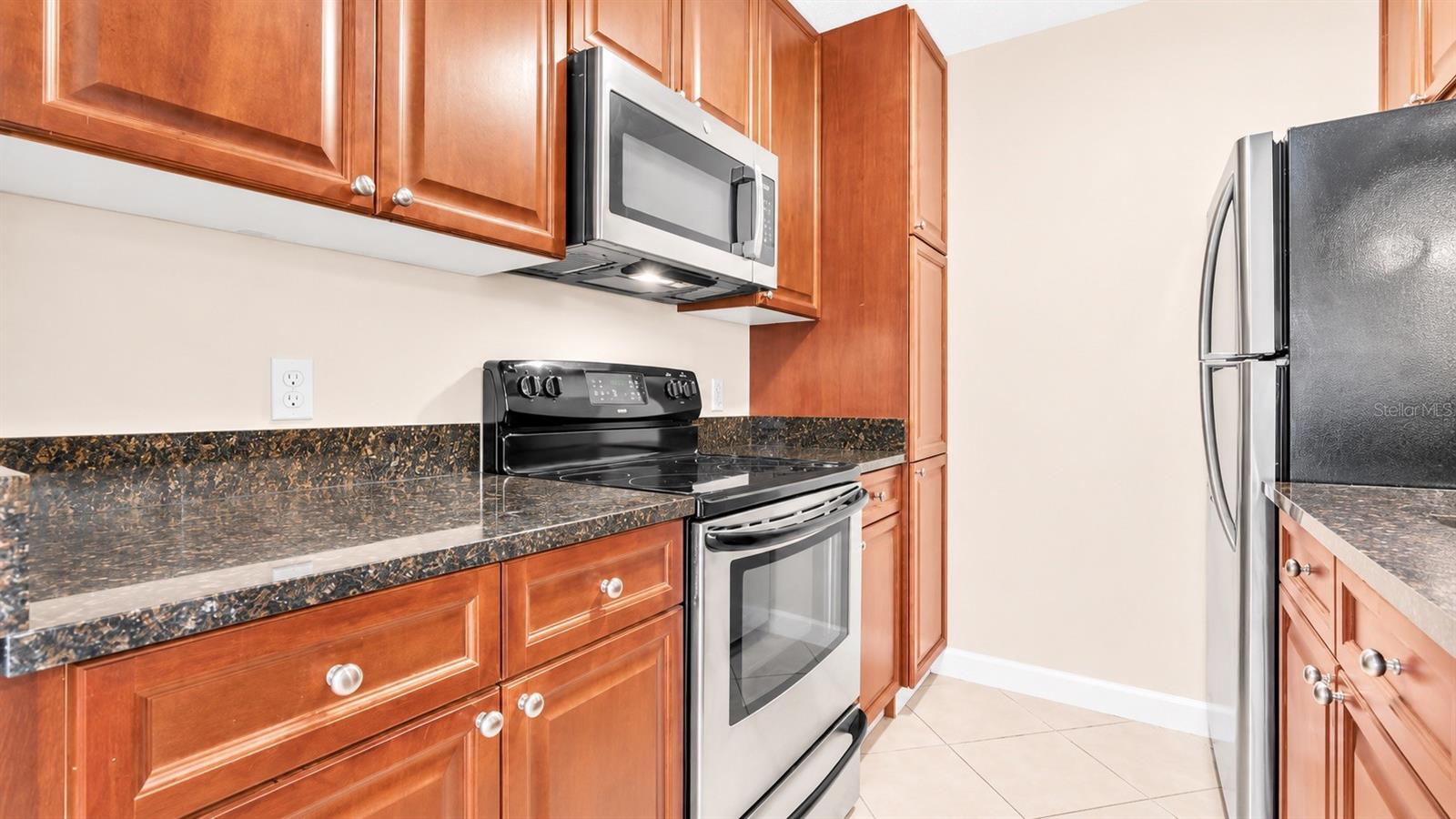 BAYPOINTE PRESERVE CONDO - Residential Lease
