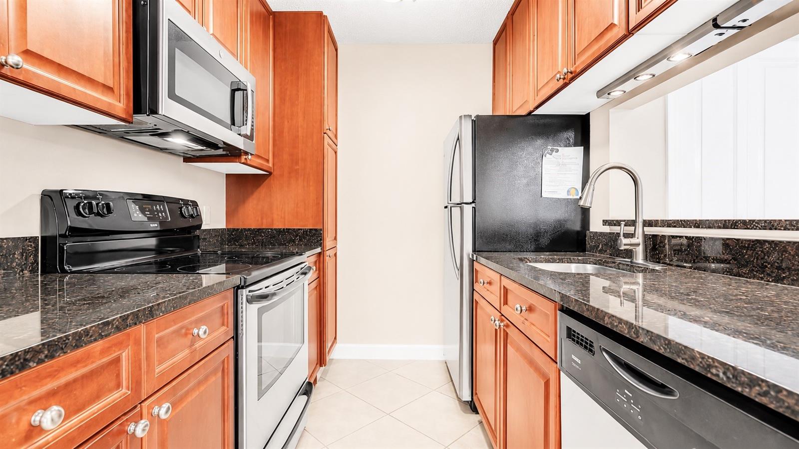 BAYPOINTE PRESERVE CONDO - Residential Lease