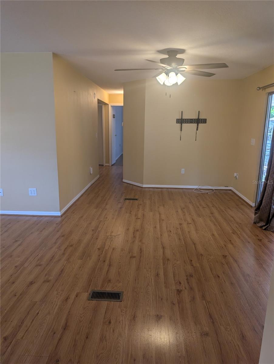 OCALA EAST VILLAS UN 01 - Residential