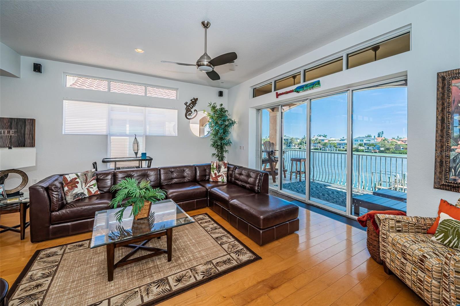 VILLAS AT MARITANA CONDO - Residential