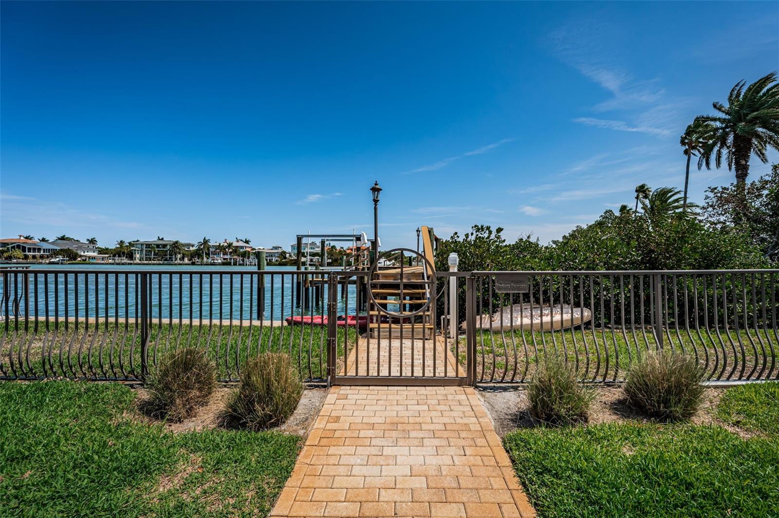 VILLAS AT MARITANA CONDO - Residential