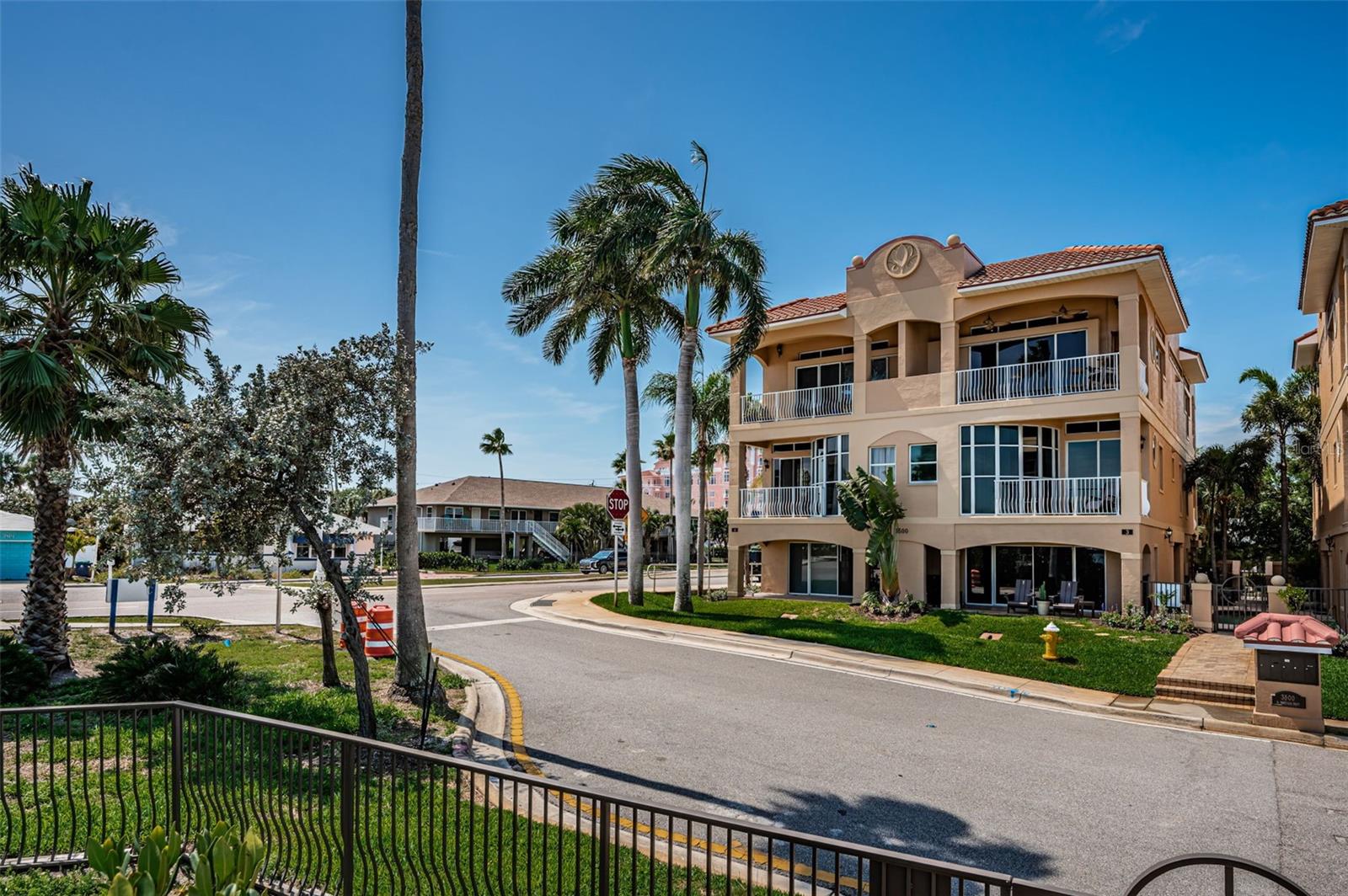VILLAS AT MARITANA CONDO - Residential