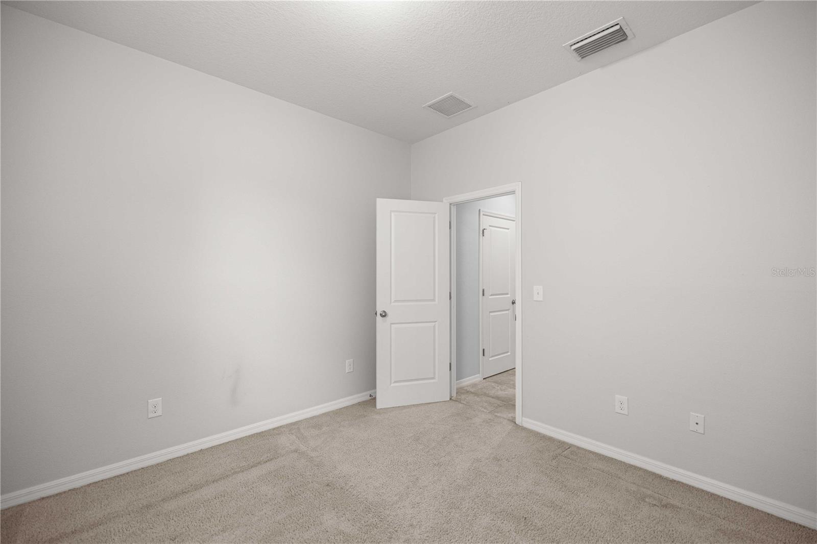 MEADOWS/HEATH BROOK PH 2 - Residential Lease