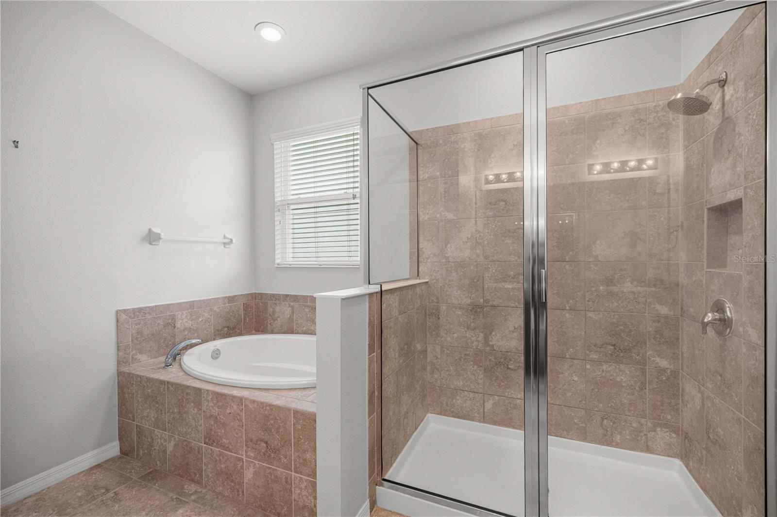 MEADOWS/HEATH BROOK PH 2 - Residential Lease