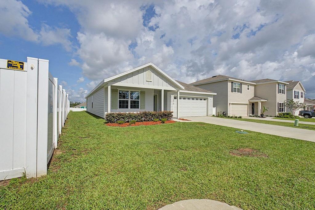 BRIARWOOD - Residential