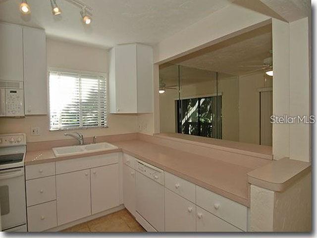 PELICAN COVE XIII - Residential Lease