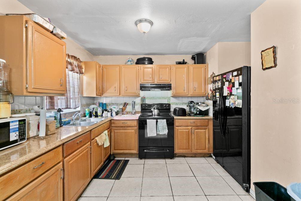 MALIBU GROVES NINTH ADD - Residential