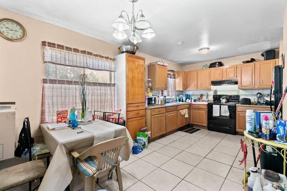 MALIBU GROVES NINTH ADD - Residential