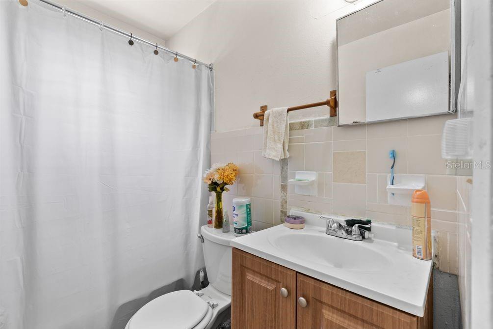 MALIBU GROVES NINTH ADD - Residential