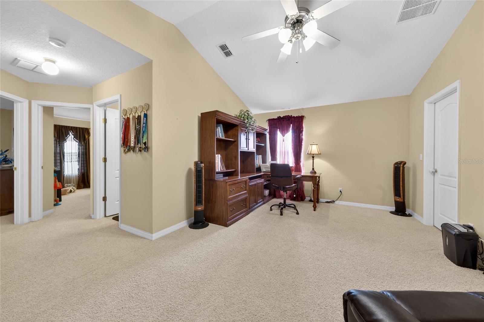 ROBINSON HILLS - Residential