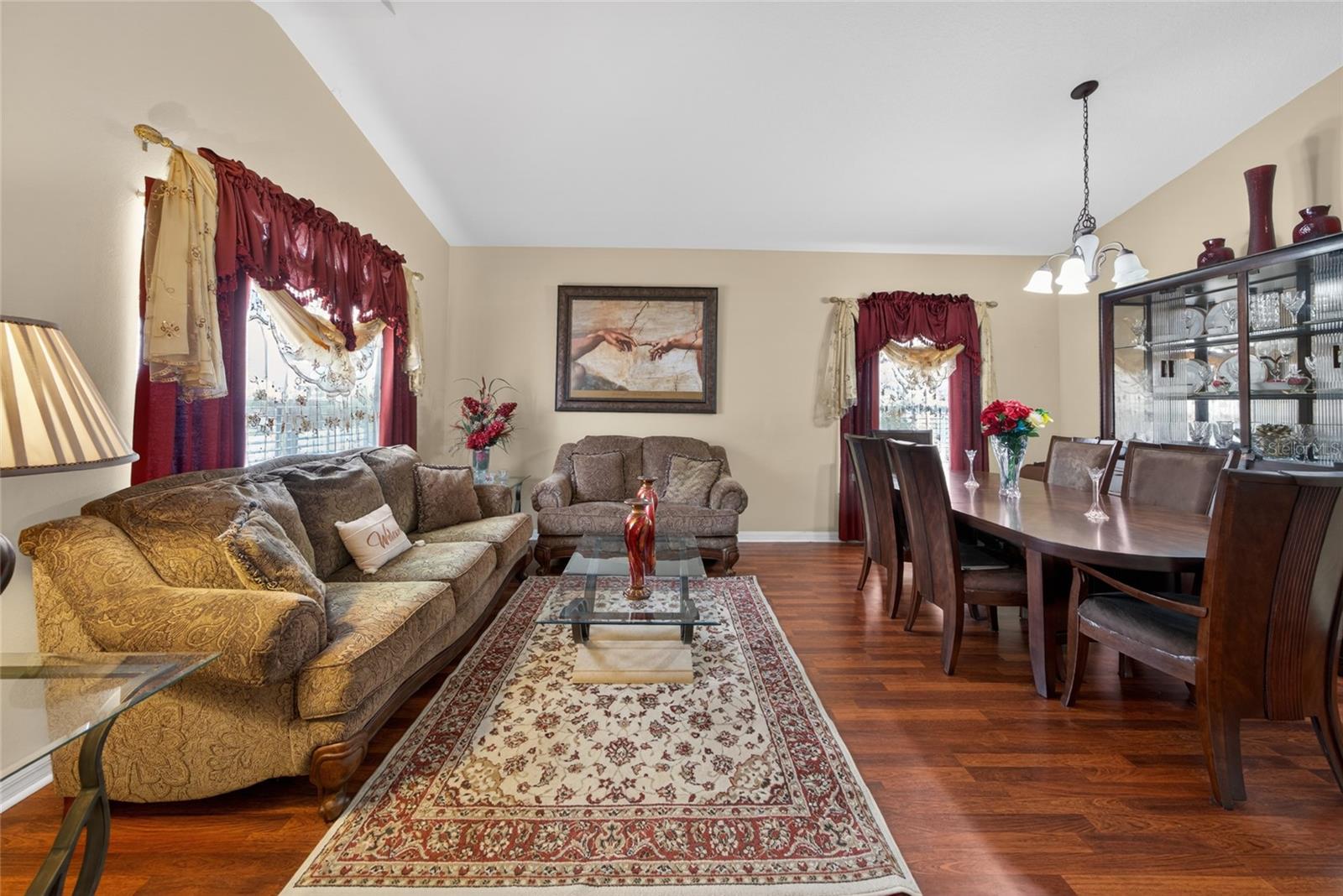 ROBINSON HILLS - Residential