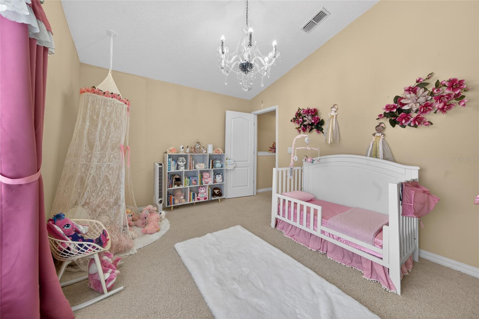 ROBINSON HILLS - Residential