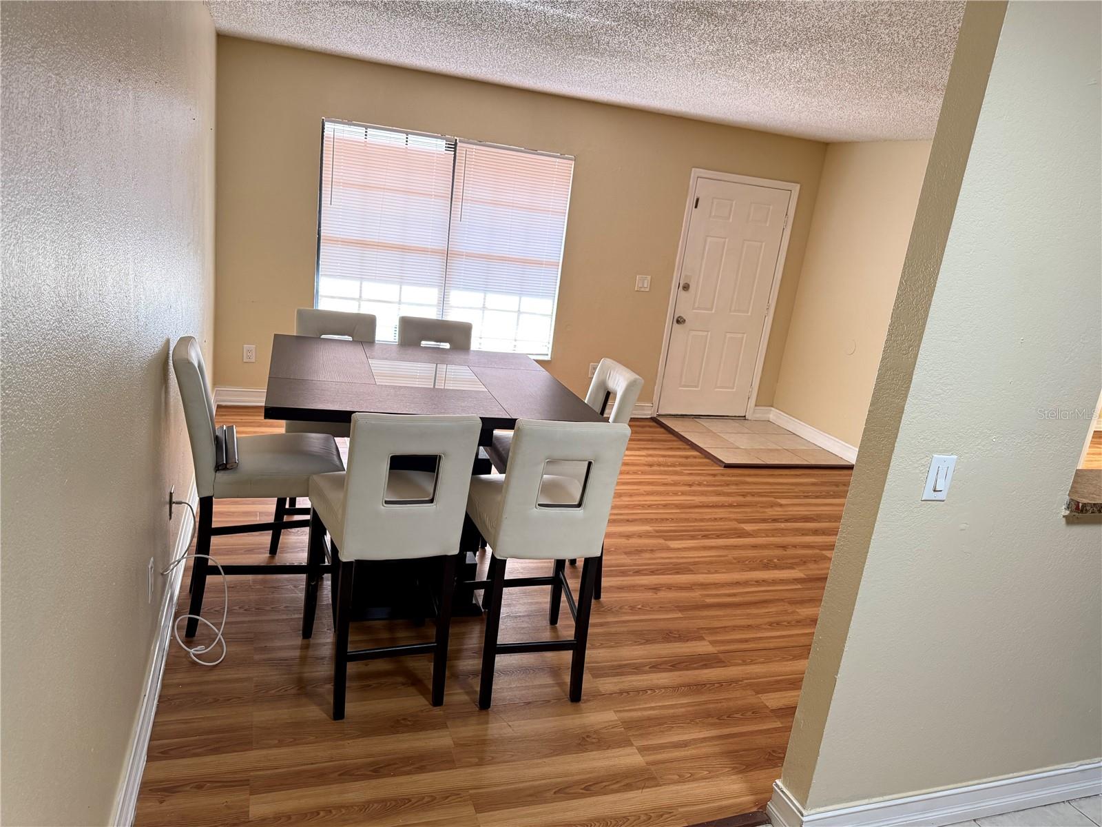 GLENDALE VILLAS A CONDO - Residential