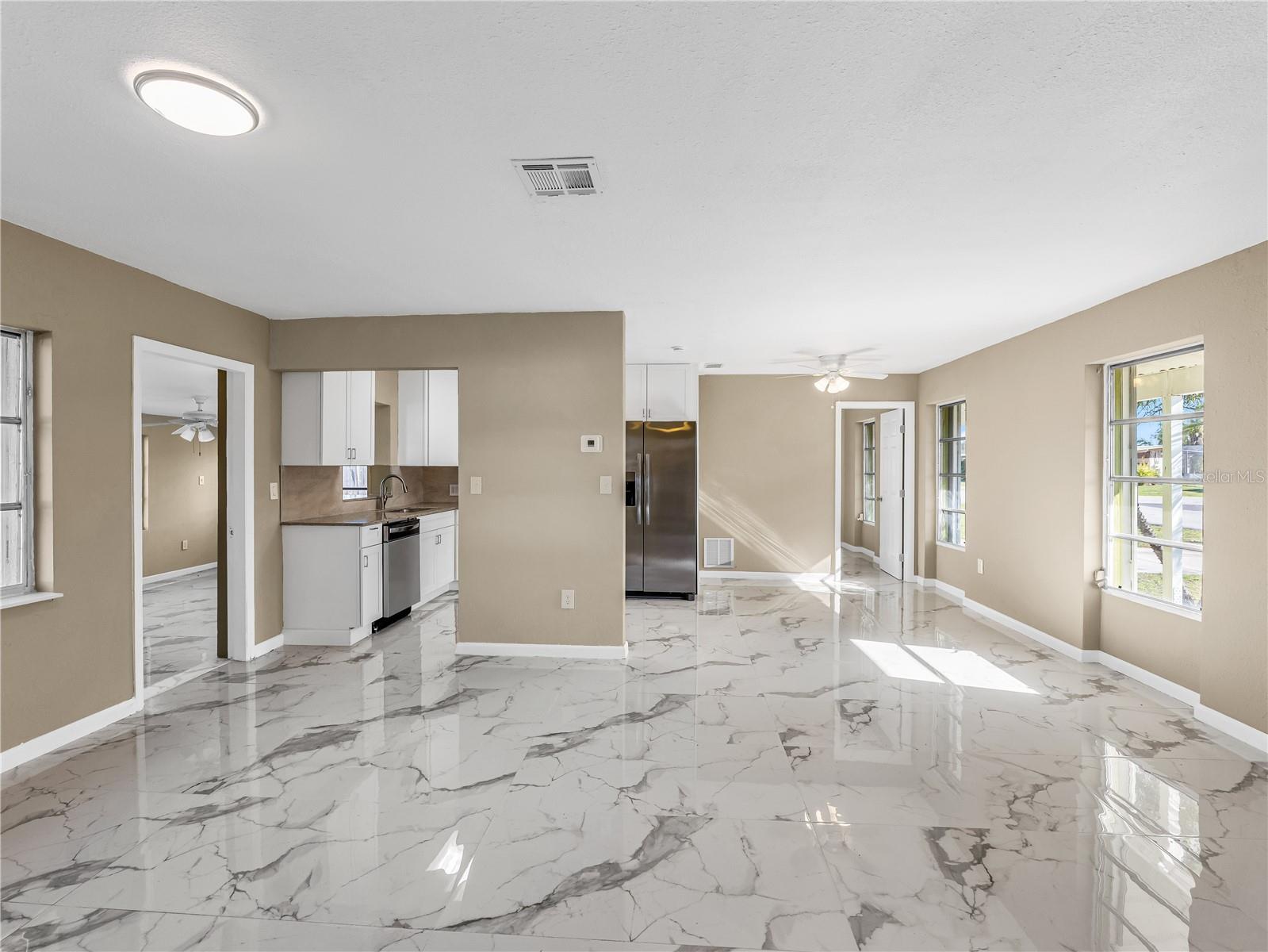 PORT CHARLOTTE SEC 004 - Residential Lease