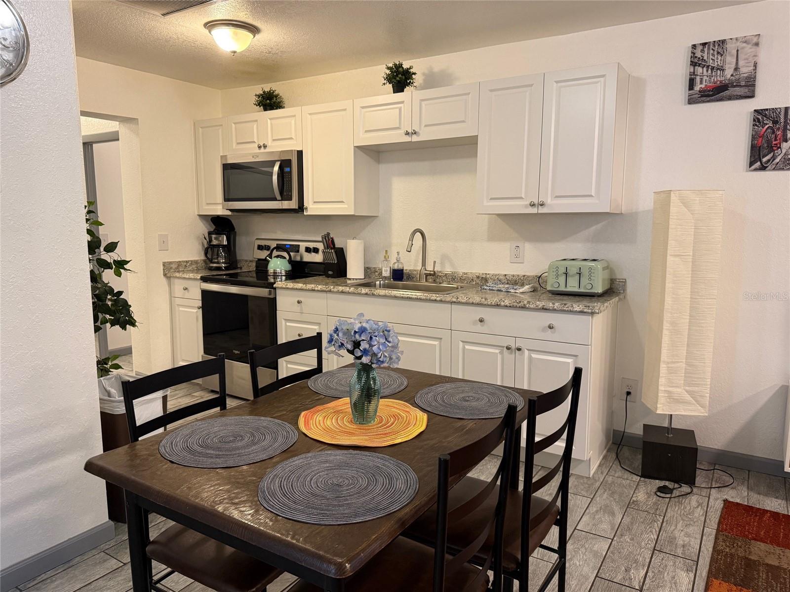 ROANOKE HILLS SUB - Residential Income