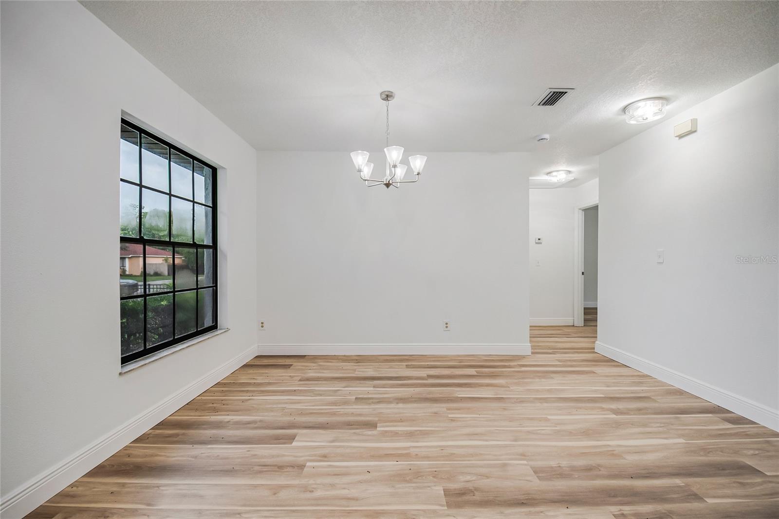 OAKTREE VILLAGE - Residential