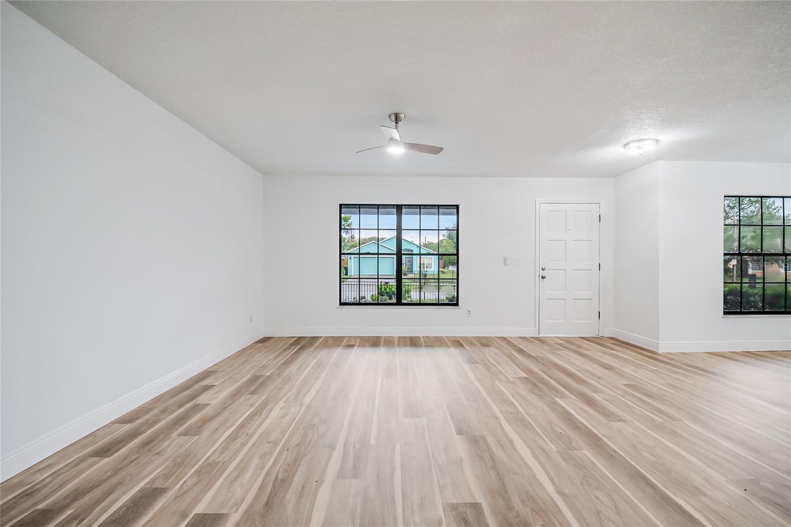OAKTREE VILLAGE - Residential