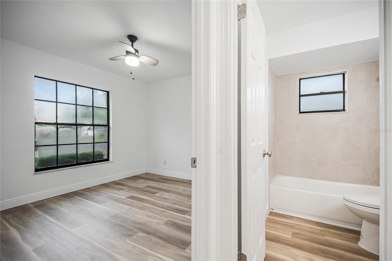 OAKTREE VILLAGE - Residential