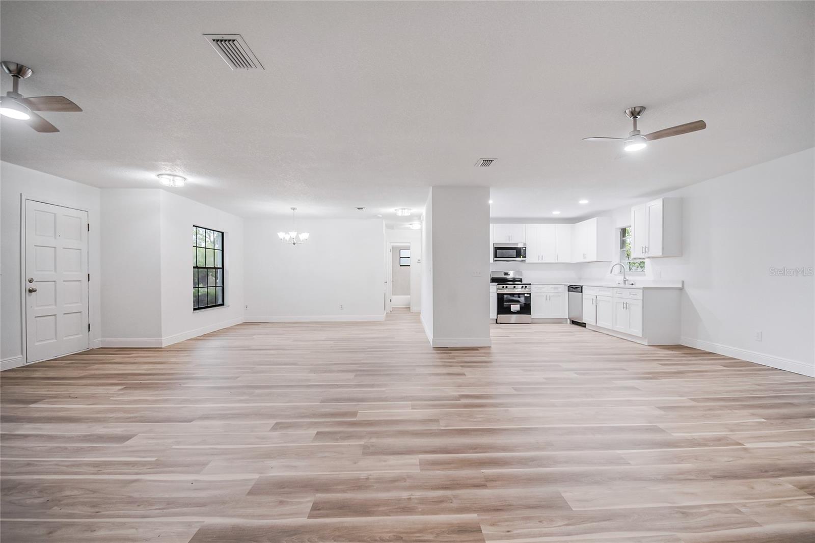 OAKTREE VILLAGE - Residential