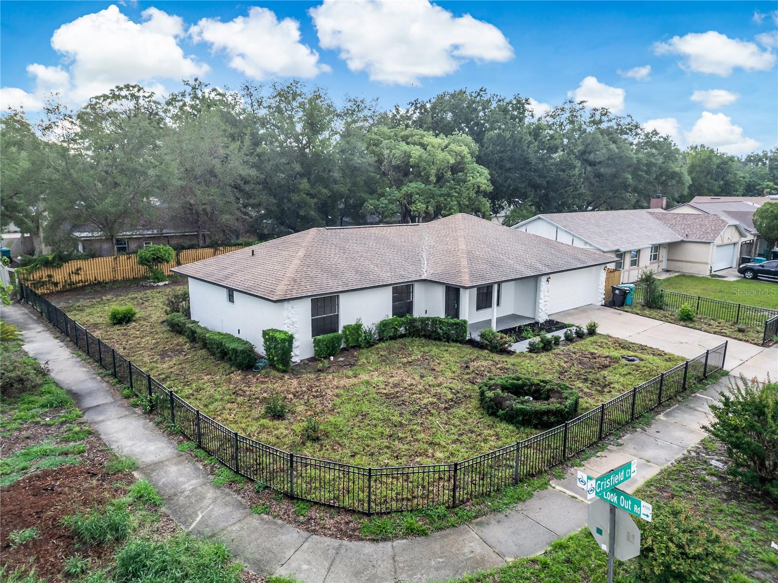 OAKTREE VILLAGE - Residential