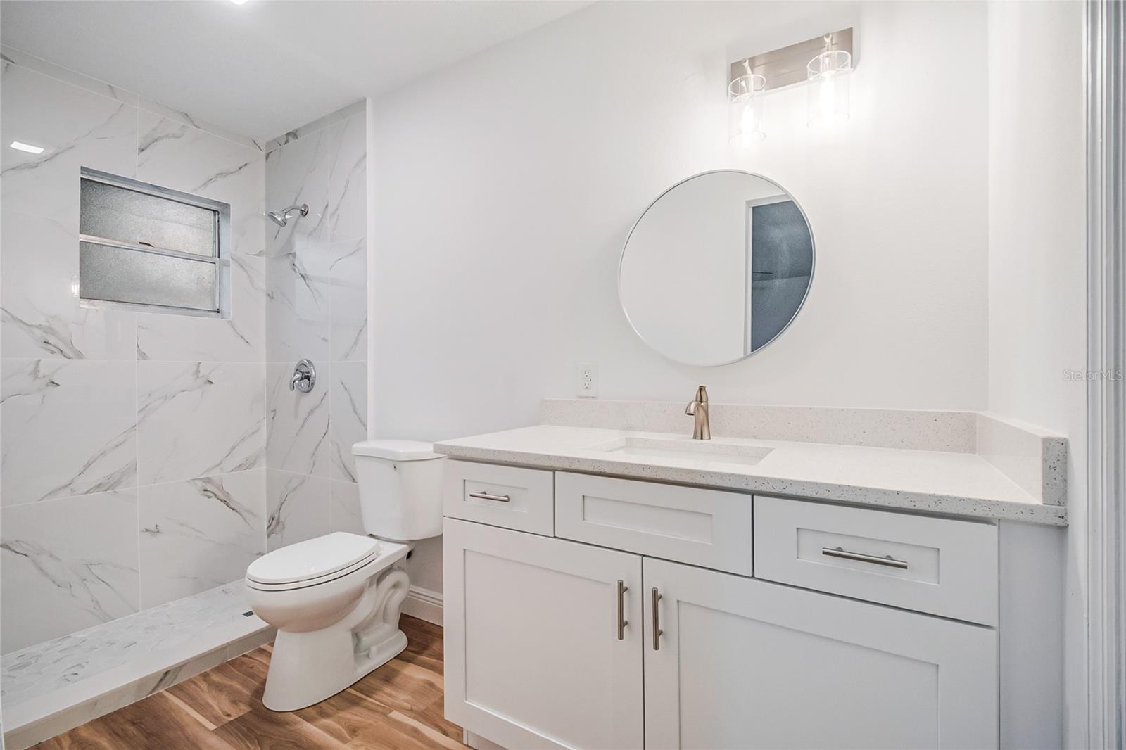OAKTREE VILLAGE - Residential