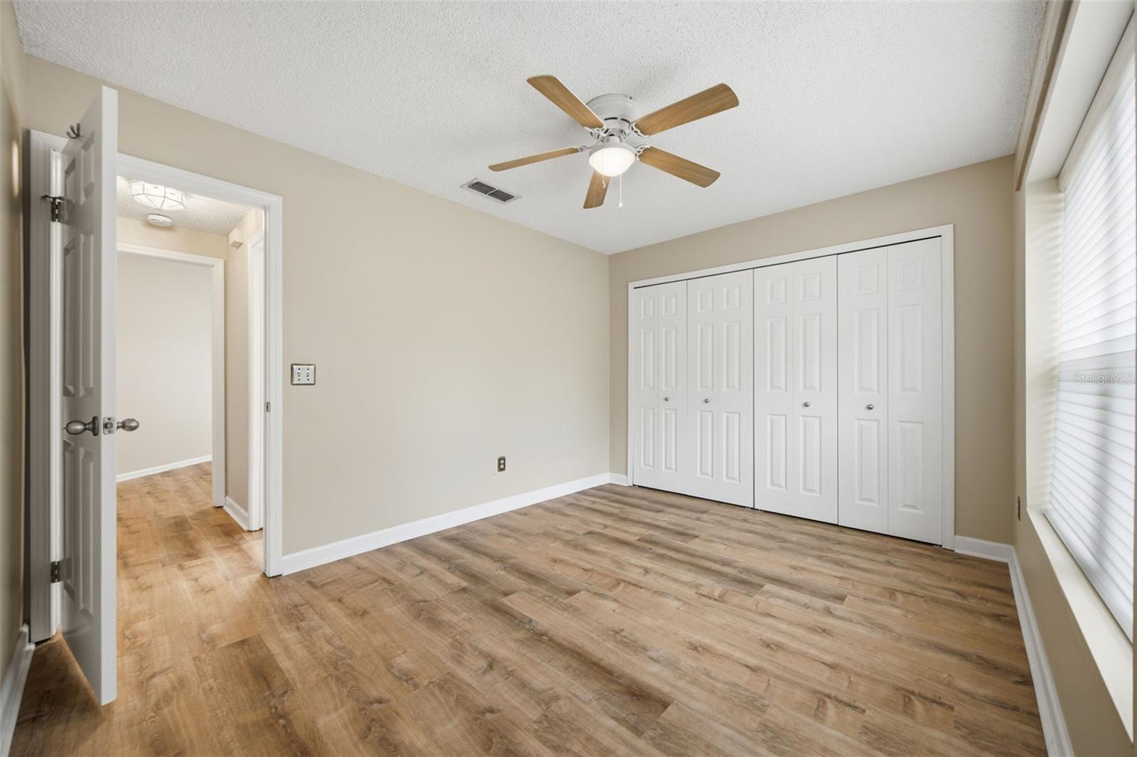 KINGSWAY OAKS PH 1 - Residential