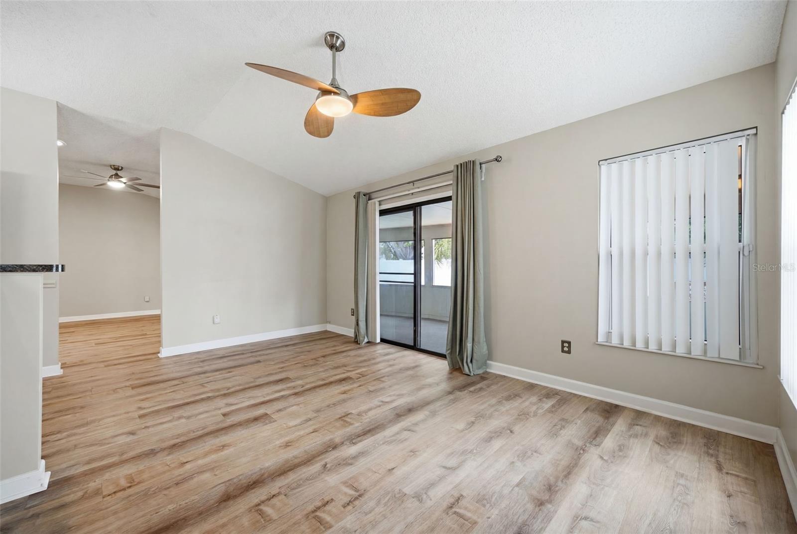 KINGSWAY OAKS PH 1 - Residential