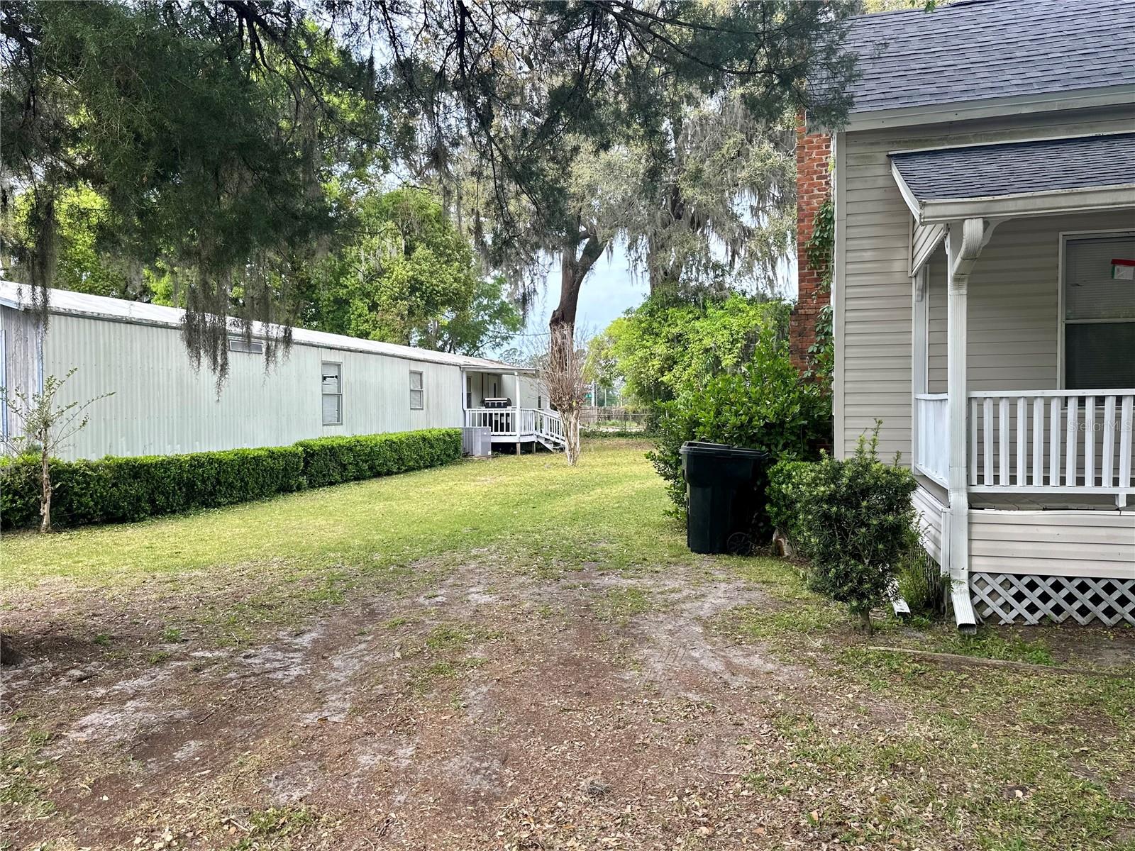 DEKLES 1ST ADD - Residential