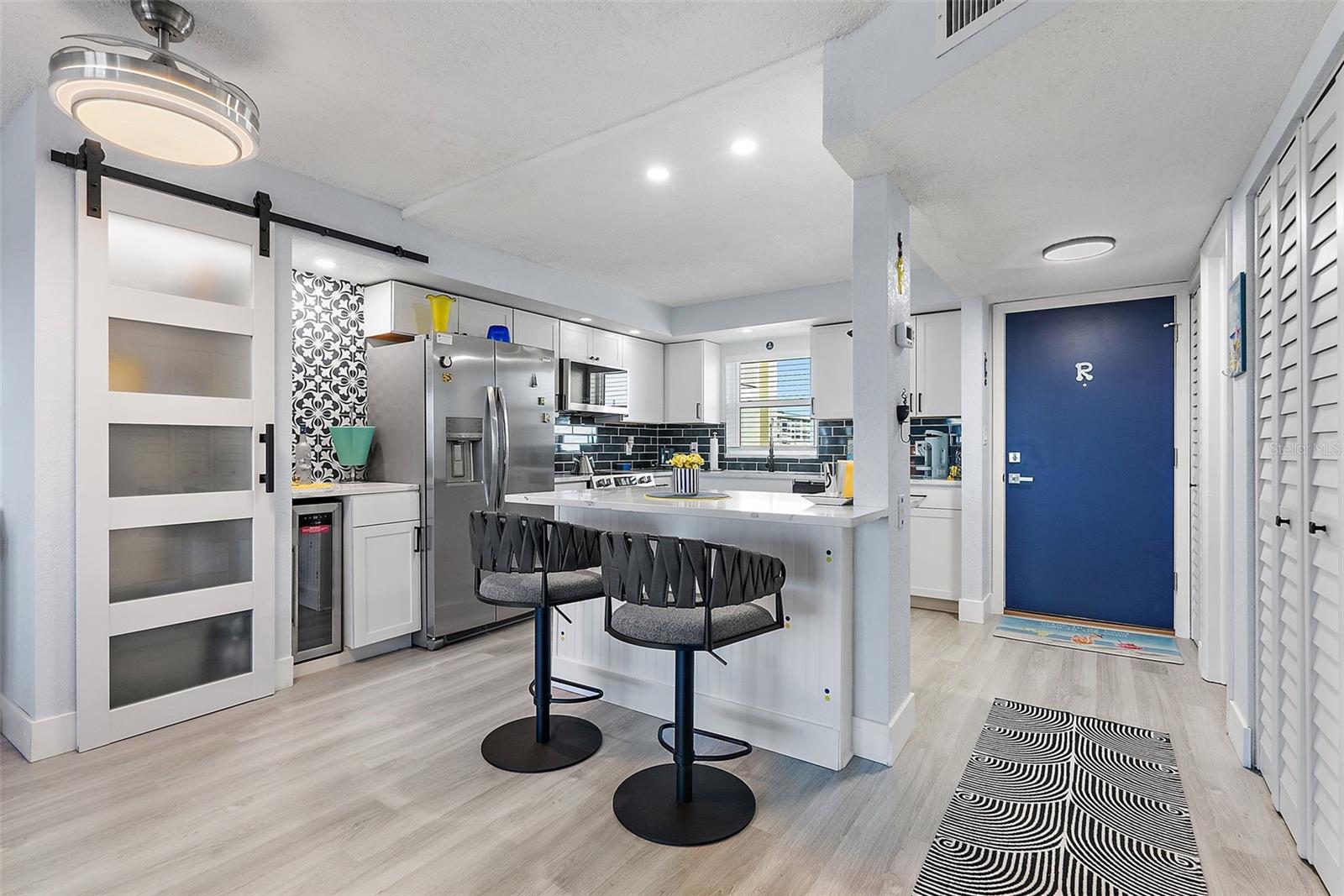 COLUMBIA TOWERS CONDO - Residential