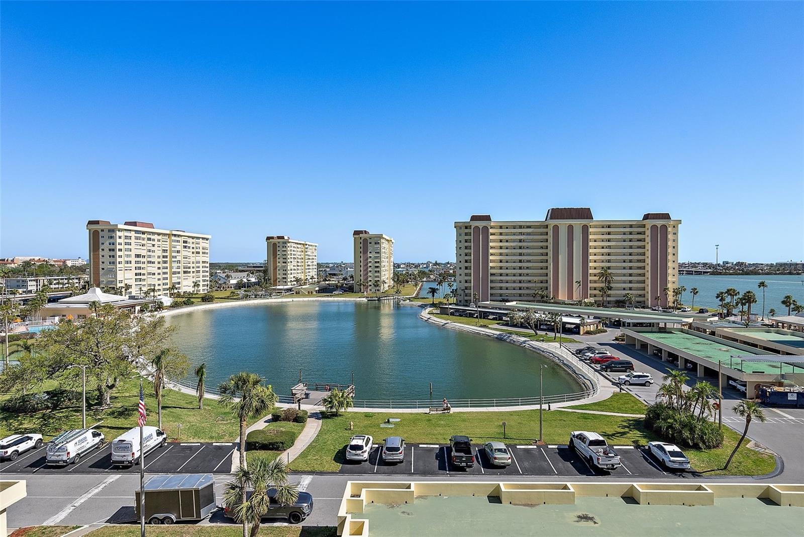 COLUMBIA TOWERS CONDO - Residential