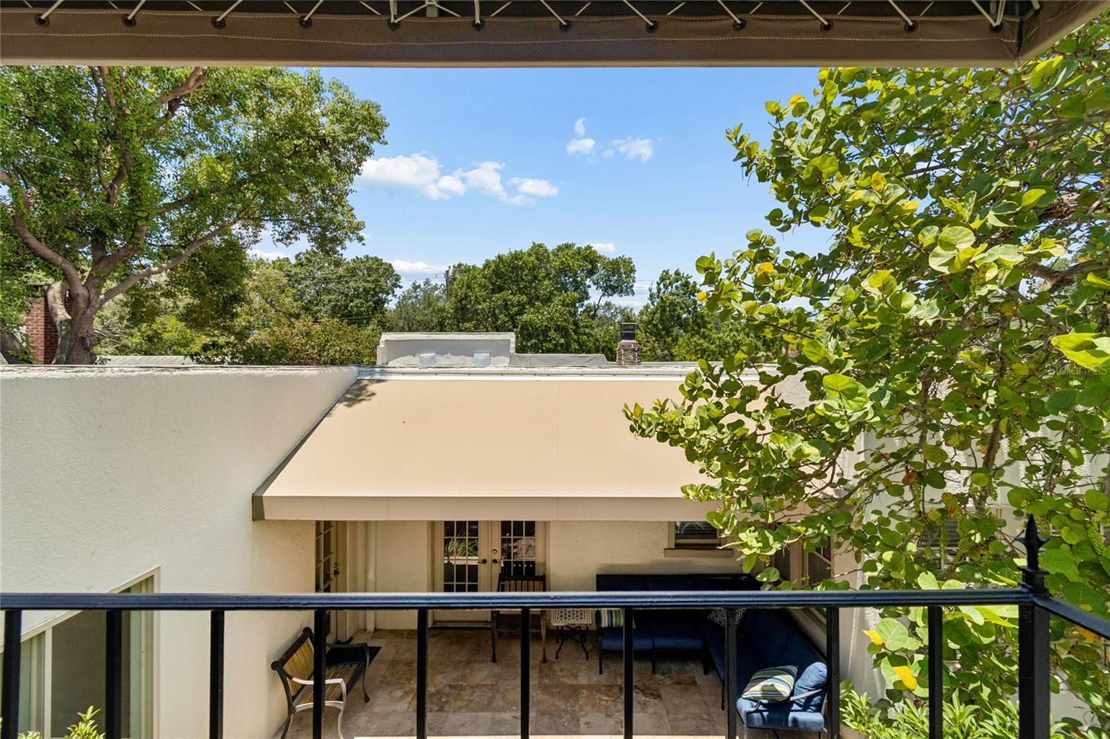 LINGERLONG - Residential