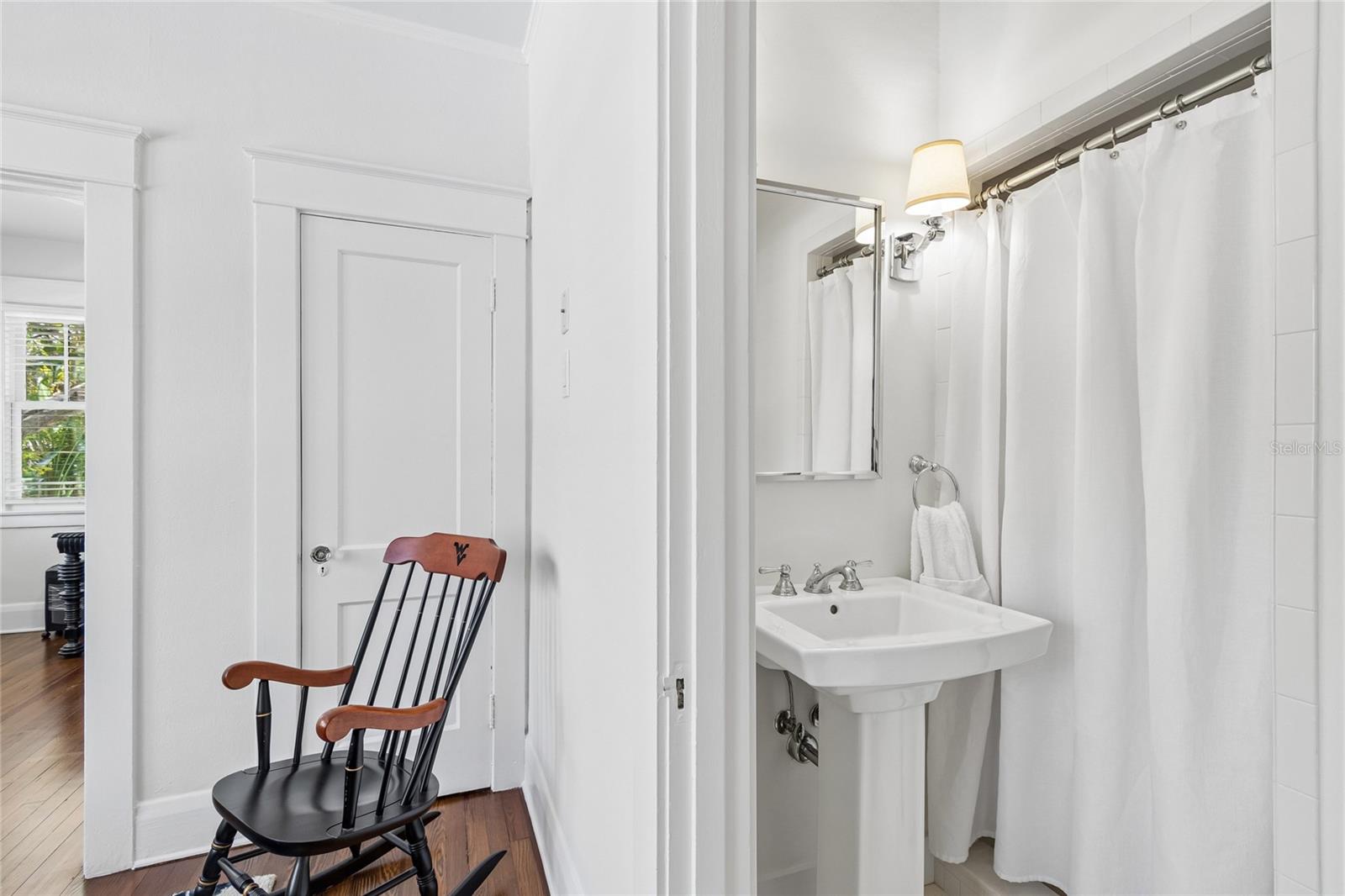 LINGERLONG - Residential