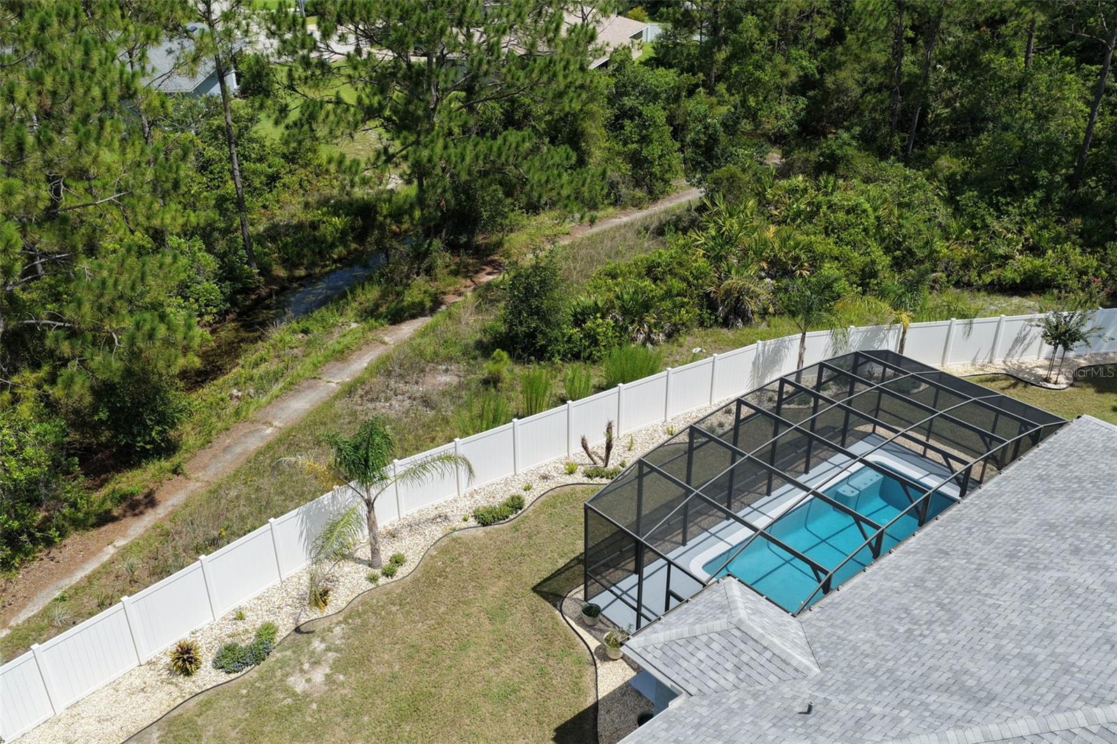 04 FAIRWAYS - Residential