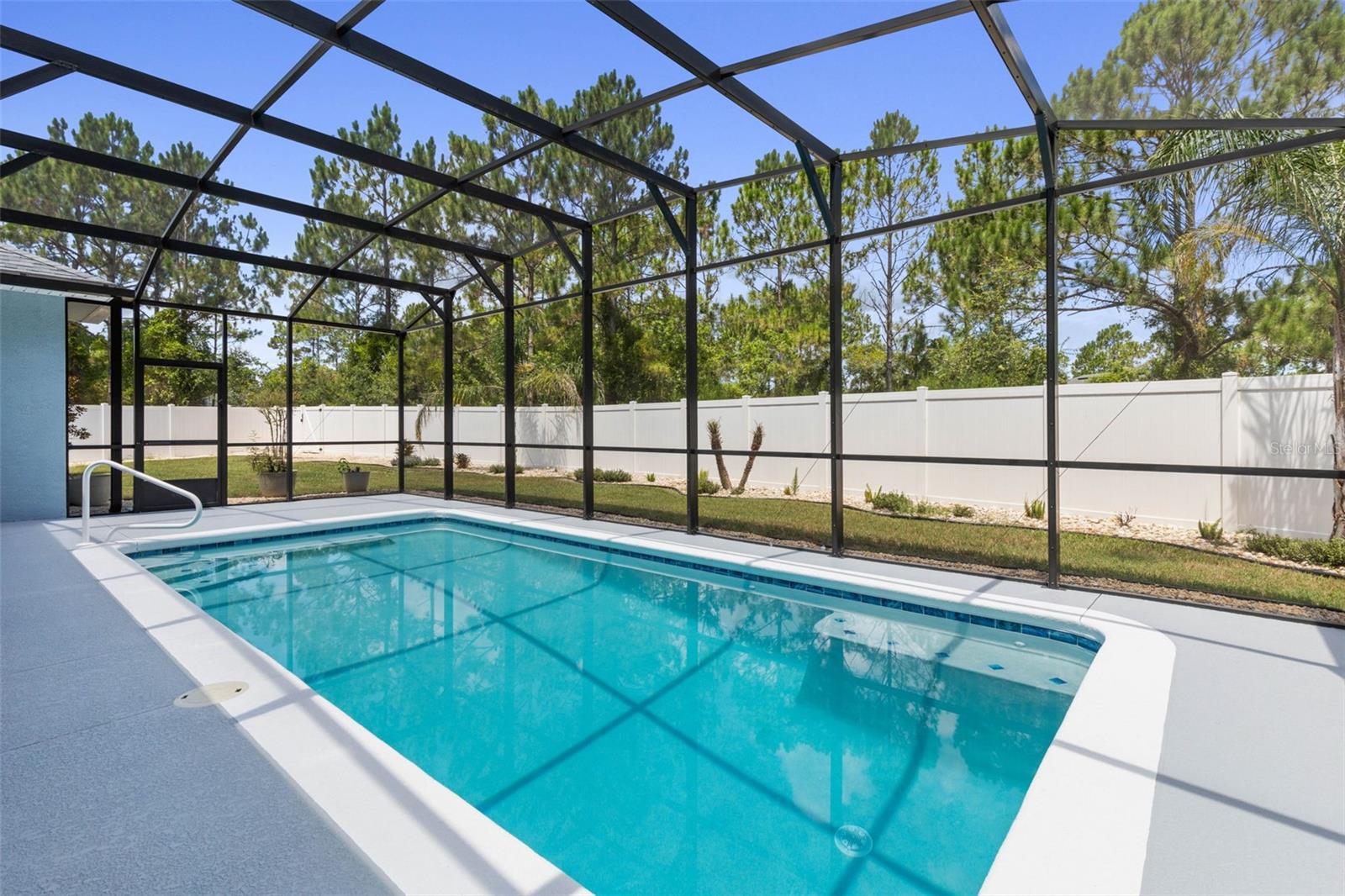 04 FAIRWAYS - Residential