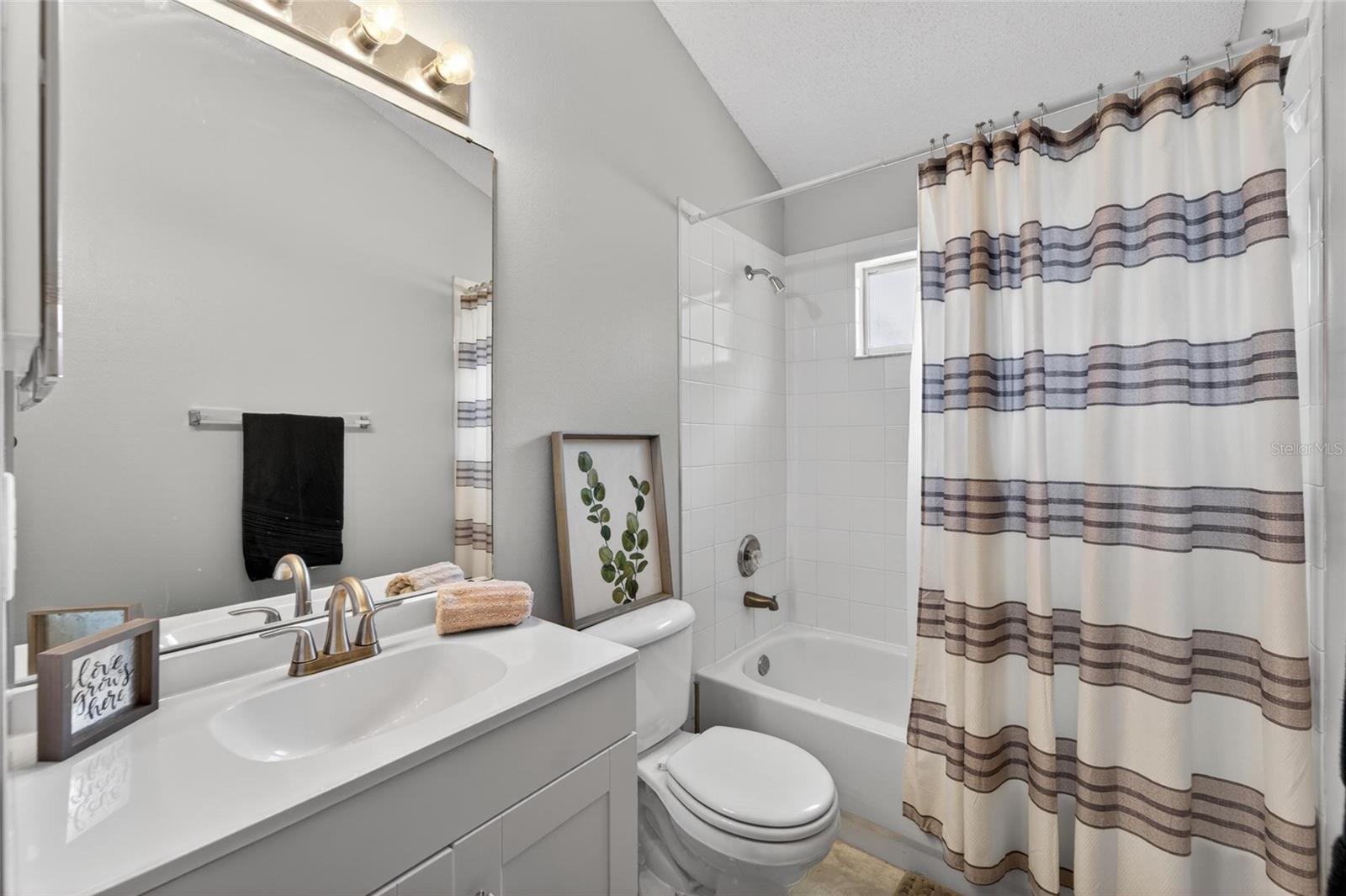OAK GLEN SUB - Residential